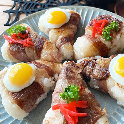 受験勉強の夜食にも！柔らか肉巻きおにぎり | ITADAKI MASANOYA
